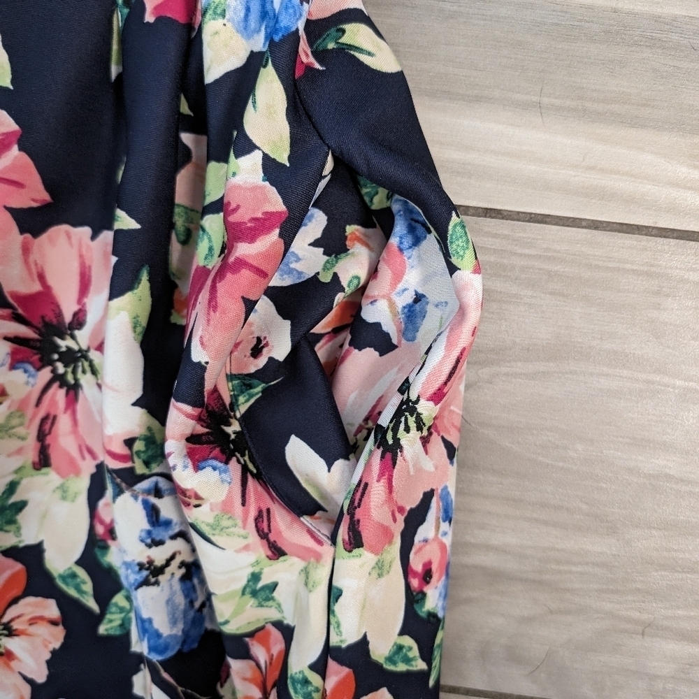 Vince Camuto Floral Fit and Flare Dress - Picture 2 of 6